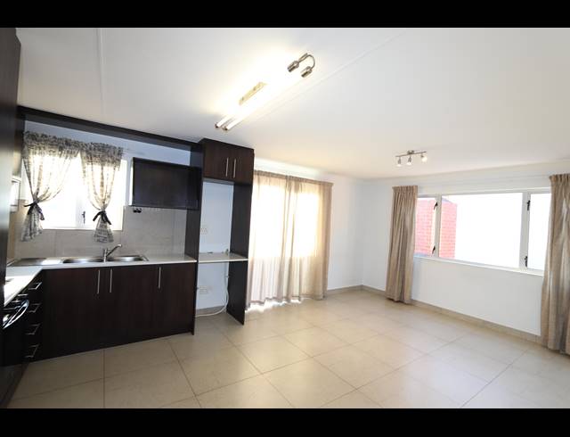 2 BEDROOM APARTMENT RENTED IN FOURWAYS